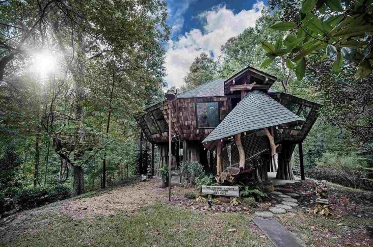 Mississippi treehouse that just sold