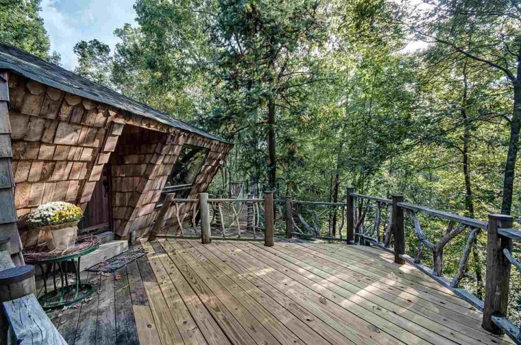Mississippi treehouse that just sold