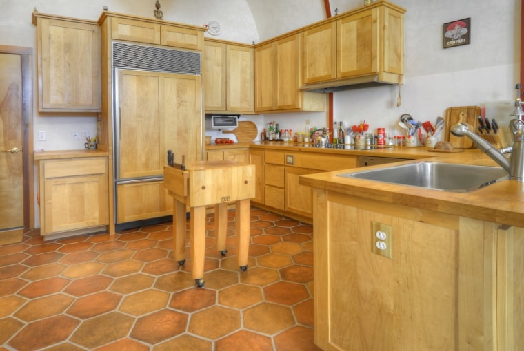 An asterisk-shaped home with an Anasazi-style tower