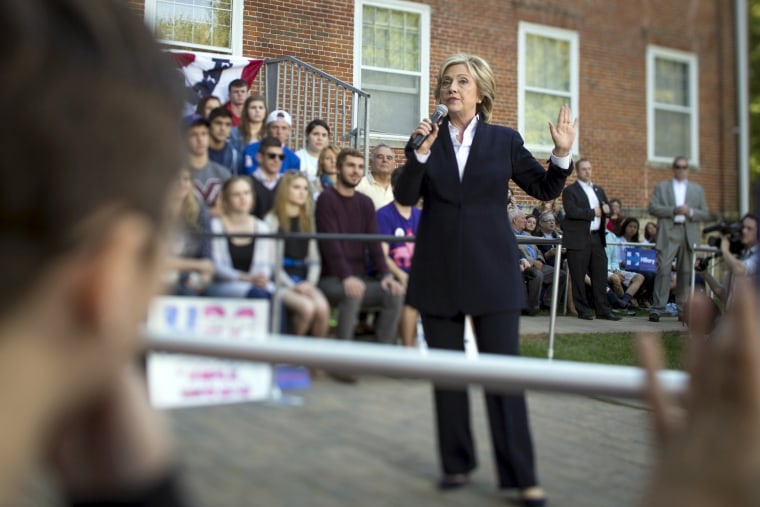 Image: U.S. Democratic presidential candidate Hillary Clinton speaks during a community forum campaign event at Cornell College in Mt Vernon, Iowa