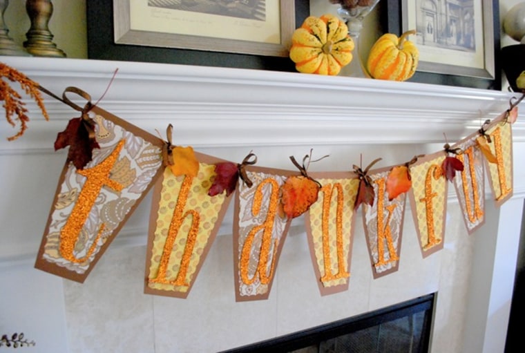 Fall decorating thankful banner