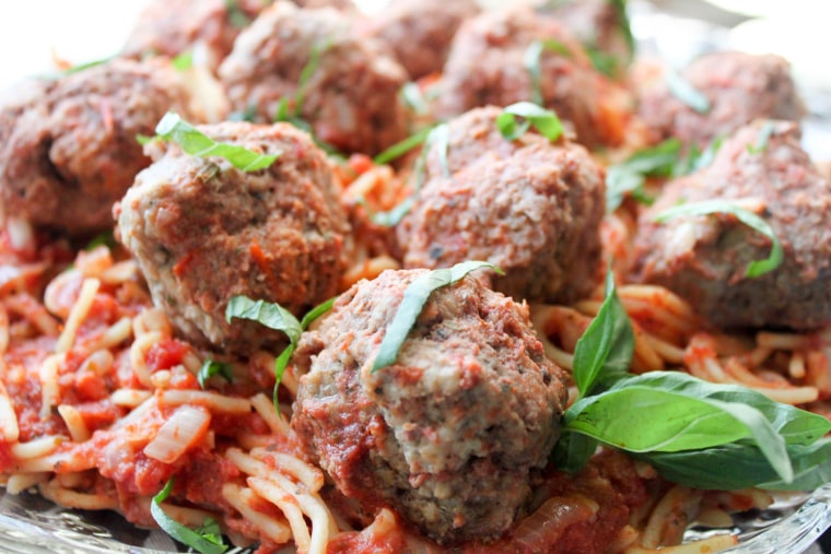 Slow-cooker spaghetti and meatballs