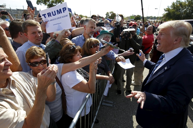 Image: U.S. Republican presidential candidate Donald Trump greets supporters at a campaign event in Waterloo, Iowa