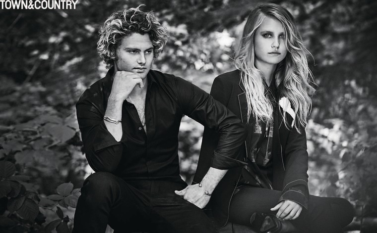 In the November issue of Town & Country magazine, the siblings pose together in black-and-white shots by Matthew Brookes.