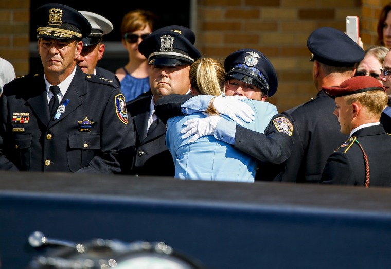 Image: Funeral service for Fox Lake Police Lieutenant Joe Gliniewicz