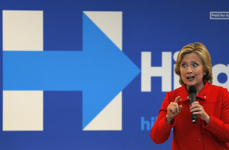 Image: U.S. Democratic presidential candidate Hillary Clinton speaks at a campaign \"Meet and Greet\" in Nashua