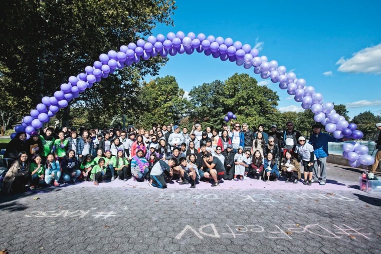 The Korean American Family Service Center's 2nd Annual Purple 5K to End Domestic Violence was held on Oct. 17, 2015 to raise awareness and funds for services to victims of domestic violence. This year, KAFSC raised over $13K to support our culturally competent Rainbow House Shelter. Runners and volunteers from all over the city and NJ came to participate.