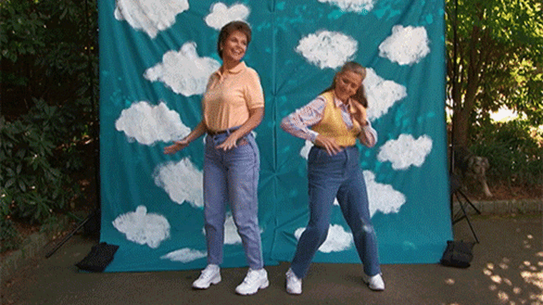 Savannah Guthrie and Meredith Vieira sport 'Mom Jeans'