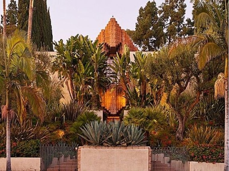 The magnificent Frank Lloyd Wright 'Sowden House' is for sale and it has a dark mystery attached to it.