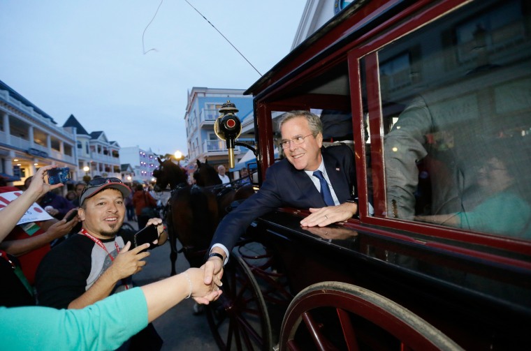Image: Jeb Bush arrives in Mackinac Island