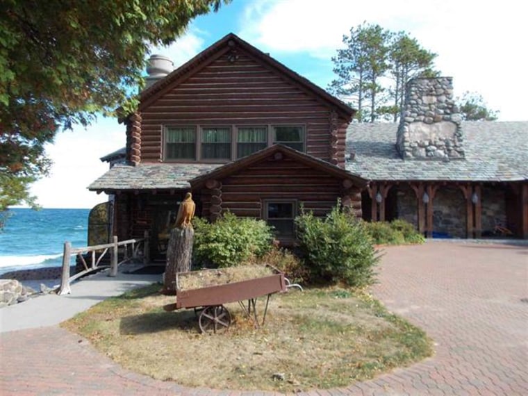 Grand Lake Superior home hits the market