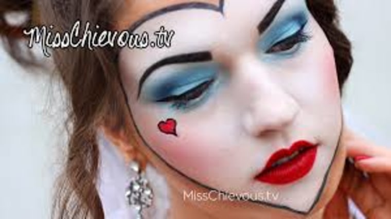 queen of hearts makeup