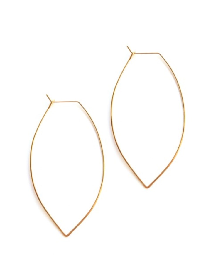 Delicate jewelry trend