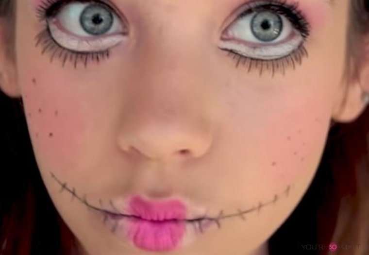 Creepy doll makeup  Creepy doll makeup, Doll makeup halloween, Halloween  makeup pretty