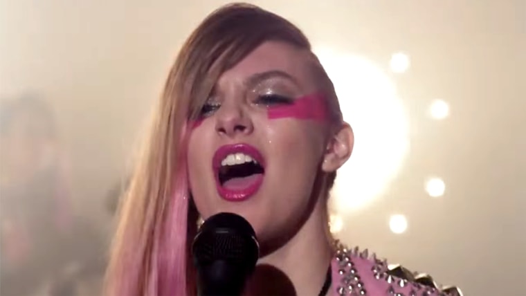 Jem and the Holograms makeup