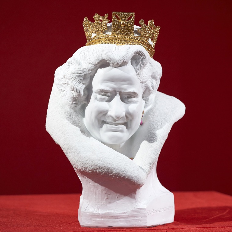 Queen Elizabeth's new bust