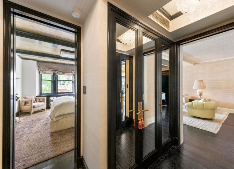 Cameron Diaz lists Greenwich Village apartment.