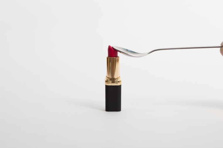 Makeup hacks: Lipstick