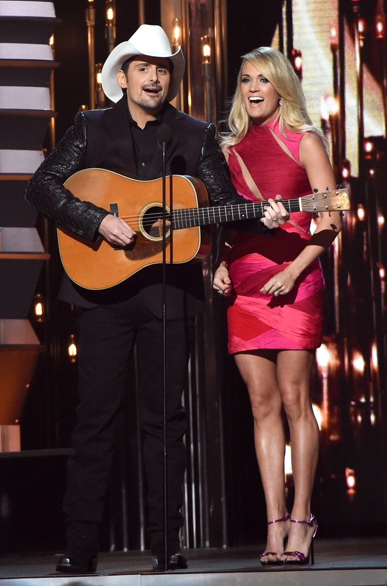 https://media-cldnry.s-nbcnews.com/image/upload/t_fit-760w,f_auto,q_auto:best/newscms/2015_45/849246/carrie-underwood-cma-2015-2-today-151105.jpg