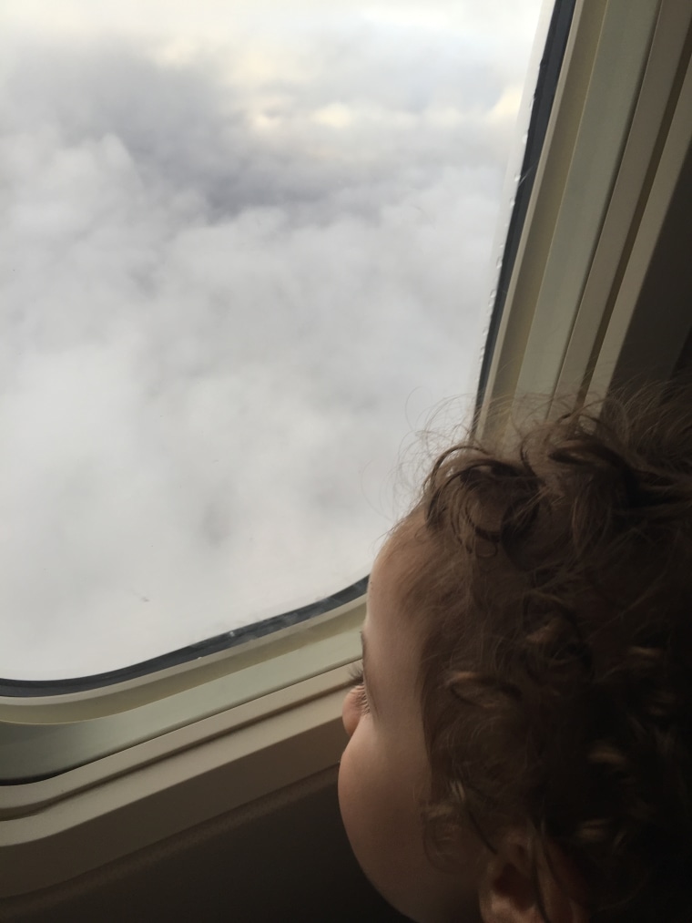 Things I wished I knew before flying with twins