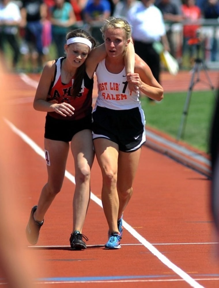 Running toward finish line together
