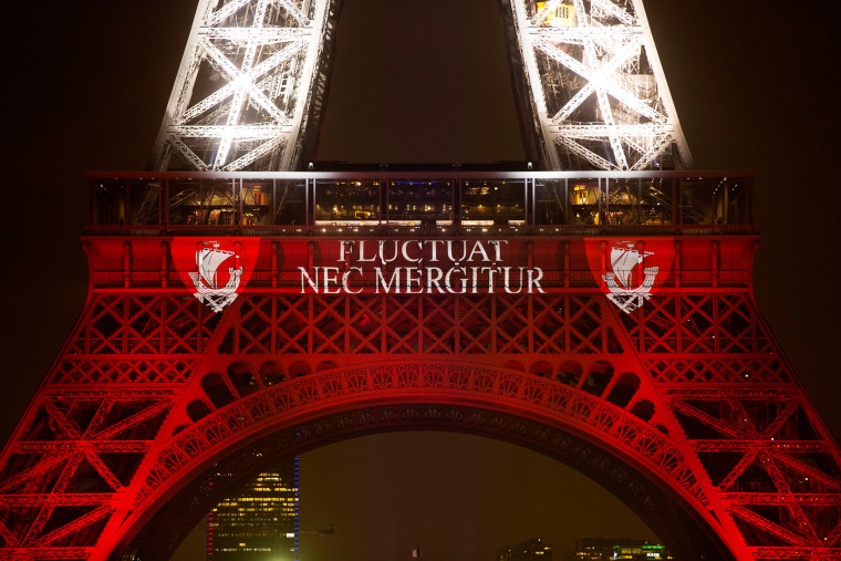 Image: Eiffel Tower illuminated