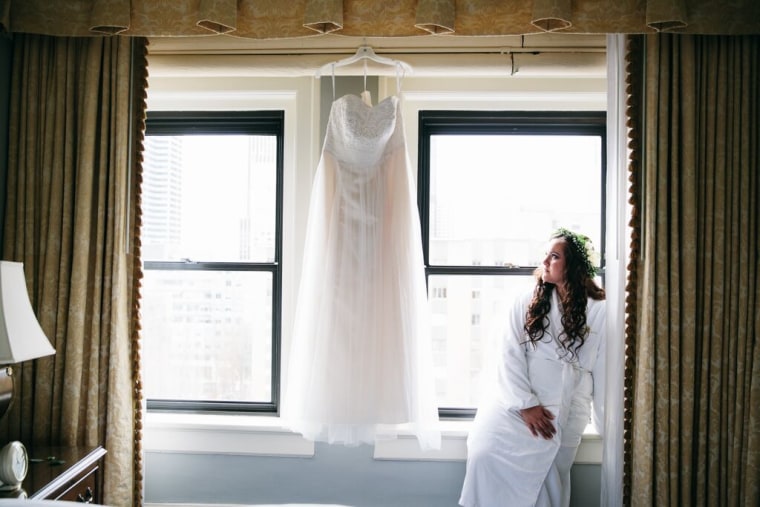 lauren reynolds grieving bride photoshoot