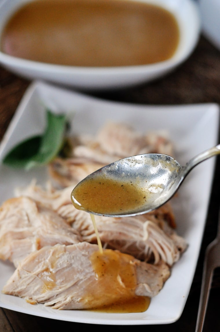 5 easy slowcooker sides for Thanksgiving Mashed potatoes and more!