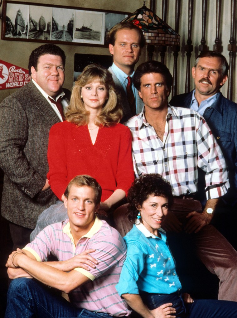 CHEERS, (top) George Wendt, Shelley Long, Kelsey Grammer, Ted Danson, John Ratzenberger, (bottom) Wo