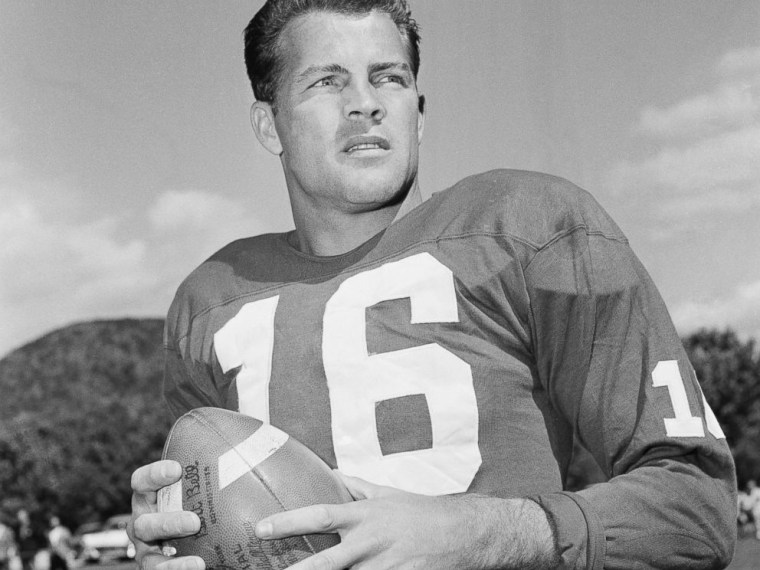 Frank Gifford suffered from Chronic Traumatic Encephalopathy (CTE