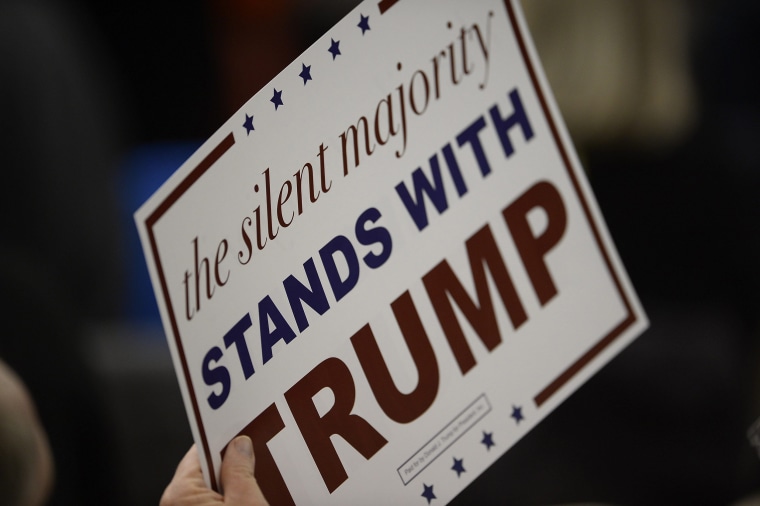 Image: Donald Trump campaign rally in Waterville Valley, New Hampshire