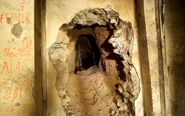 Image: A tunnel used by Islamic State militants is seen in the town of Sinjar