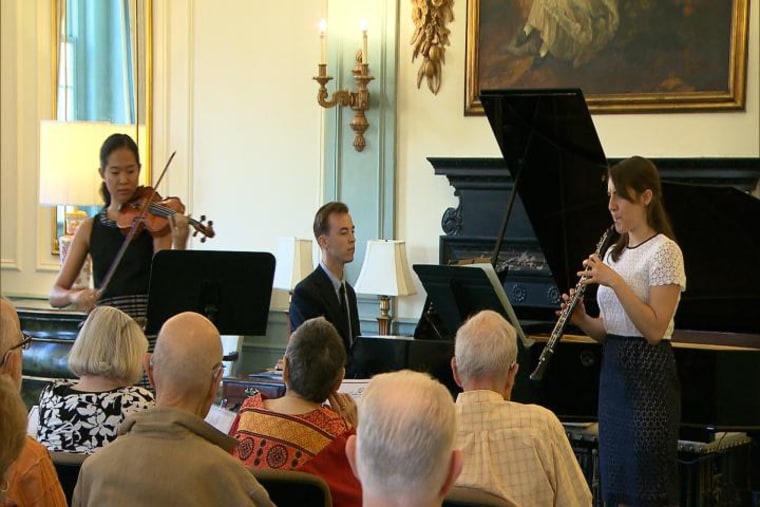 From left to right: Tiffany Tieu, (oboe), Daniel Parvin (piano) and Justine Myers (oboe)