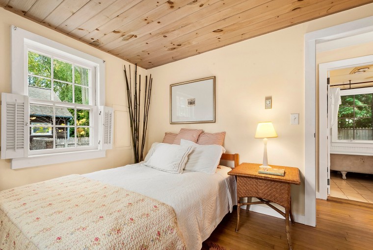 Hampton's tiny home hits the market for $550,000.