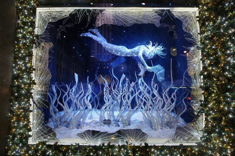 Image: Saks Fifth Avenue 2015 Holiday Window Unveiling
