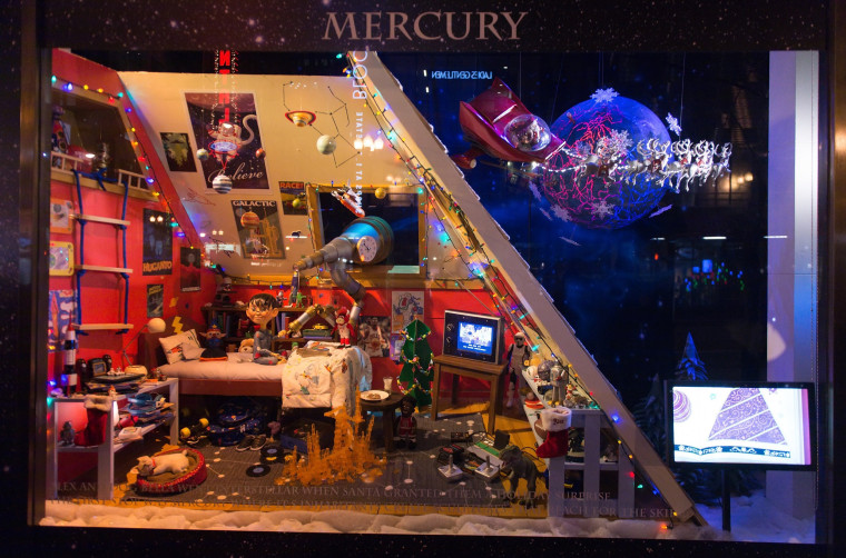 Holiday Windows 2015 in New York