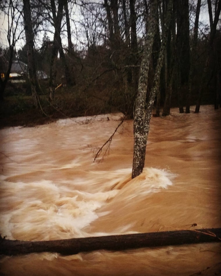 Image: High water levels in Dallas, Oregon