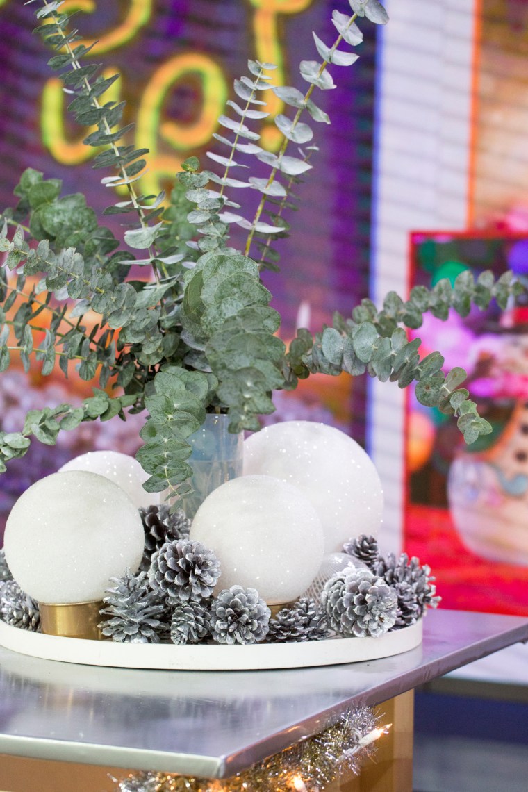 Martha Stewart decorates your home for the holidays using lights and glitter