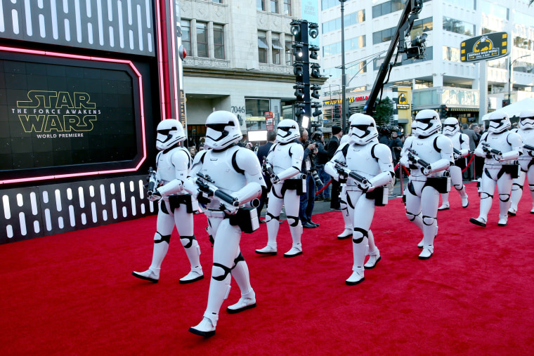 Image: Stormtroopers at world premiere of "Star Wars: The Force Awakens"