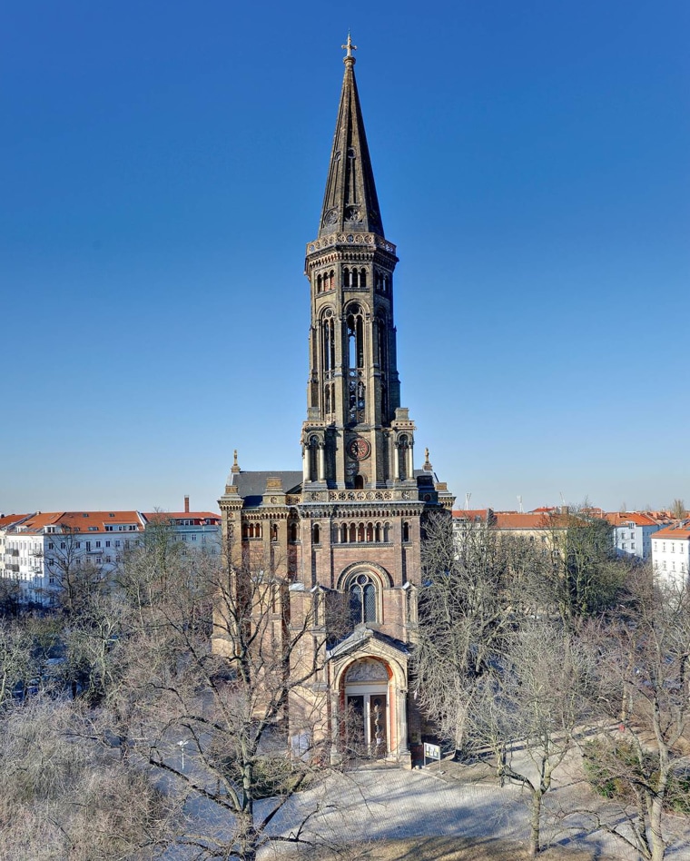 Image: Zions Church in Berlin
