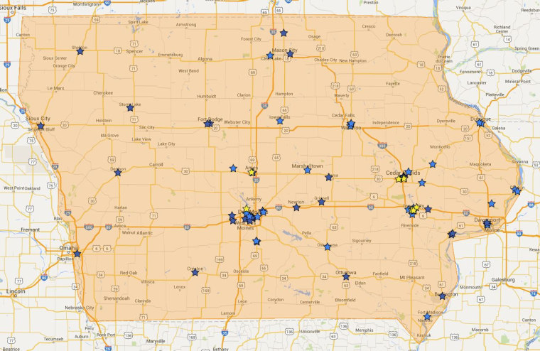 Sanders events in Iowa in 2015. Yellow stars indicate visits before his campaign announcement; blue stars indicate visits after his campaign announcement.