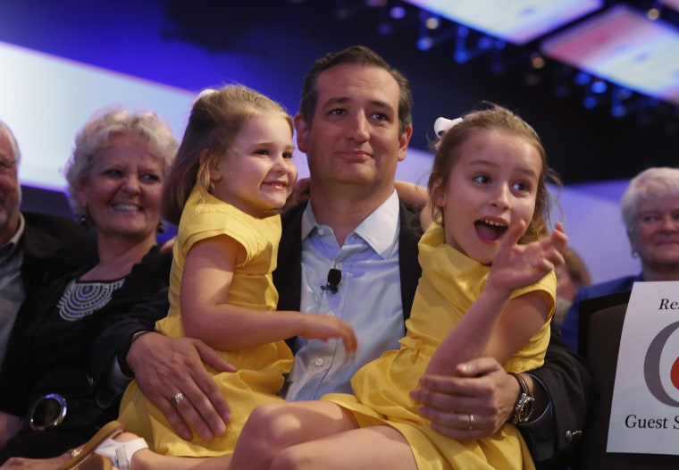 Image: Ted Cruz and daughters Catherine and Caroline