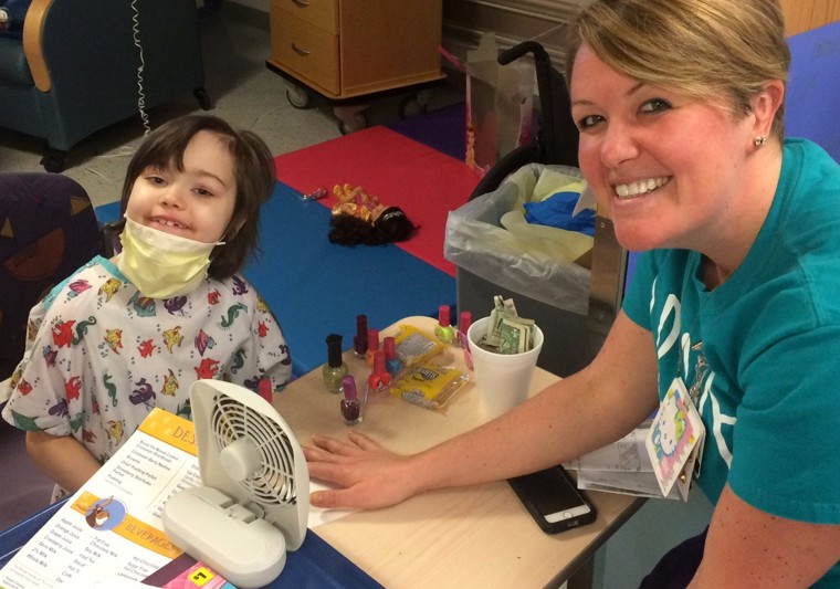 Mildred Eynon set up a nail salon at a St. Louis hospital while she waited for a heart transplant