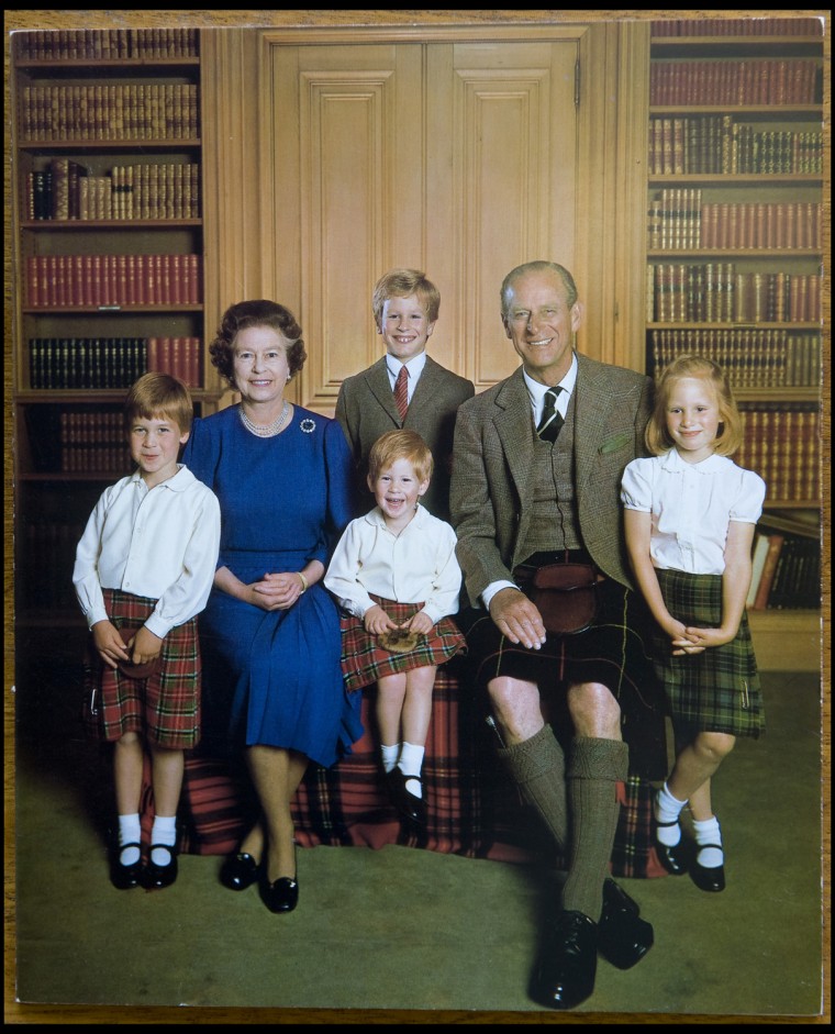 BNPS.co.uk (01202 558833)
Pic: Phil Yeomans/BNPS
Xmas card sent by the Queen and Prince Philip in 1987.
The rather formal picture shows their grandchildren with the Queen and Prince Philip.
A Royal Xmas cards sent to a member of staff and hand signed by the Queen and Prince Philip is being auctioned by Dukes of Dorchester.