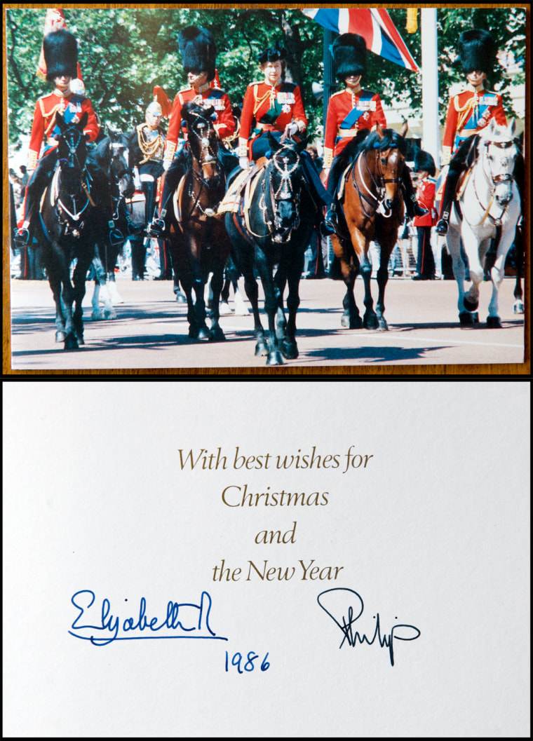 BNPS.co.uk (01202 558833)
Pic: Phil Yeomans/BNPS
Xmas card sent by the Queen and Prince Philip in 1986.
A Royal Xmas cards sent to a member of staff and hand signed by the Queen and Prince Philip is being auctioned by Dukes of Dorchester.