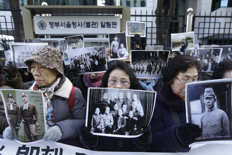 Image: South Korean bereaved family members of victims of World War II