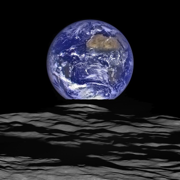 Image: SPACE-EARTH-LUNAR