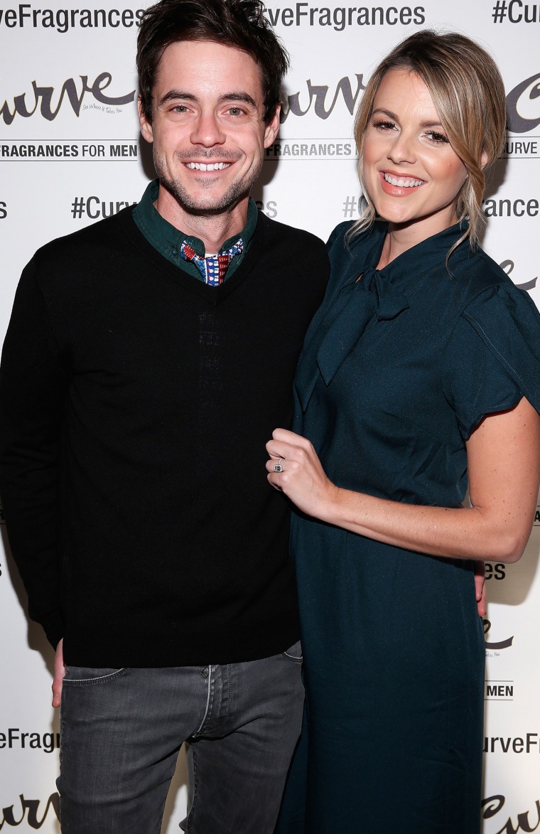 Ali Fedotowsky, Kevin Manno expecting first child — see their cute  announcement