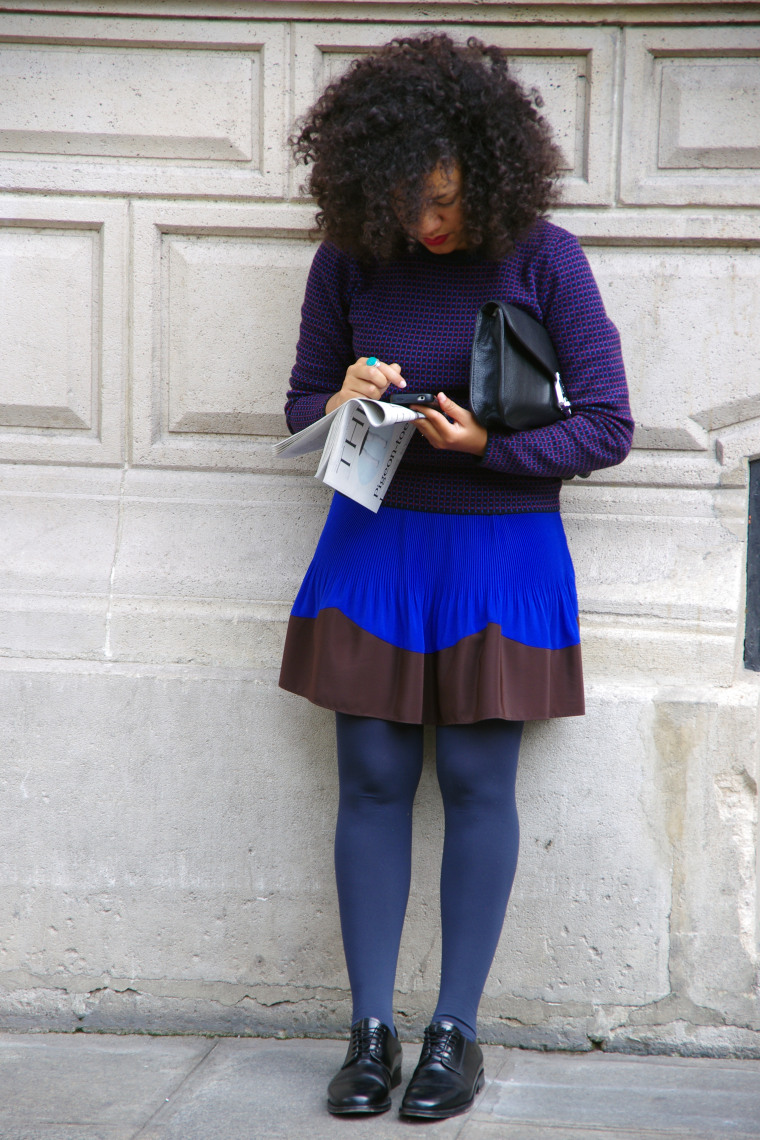 Blue skirt hotsell black tights