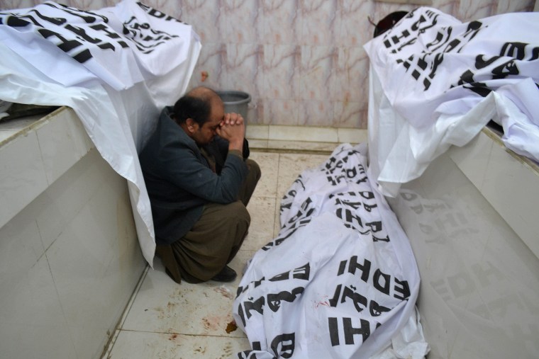 Image: TOPSHOT-PAKISTAN-UNREST-BLAST